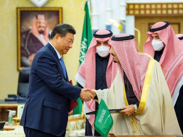 Saudi leaders, Chinese President Xi sign several deals in Riyadh