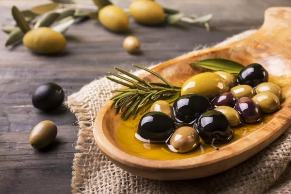 The Nutritional Powerhouse: Exploring the Health Benefits and Side Effects of Olives